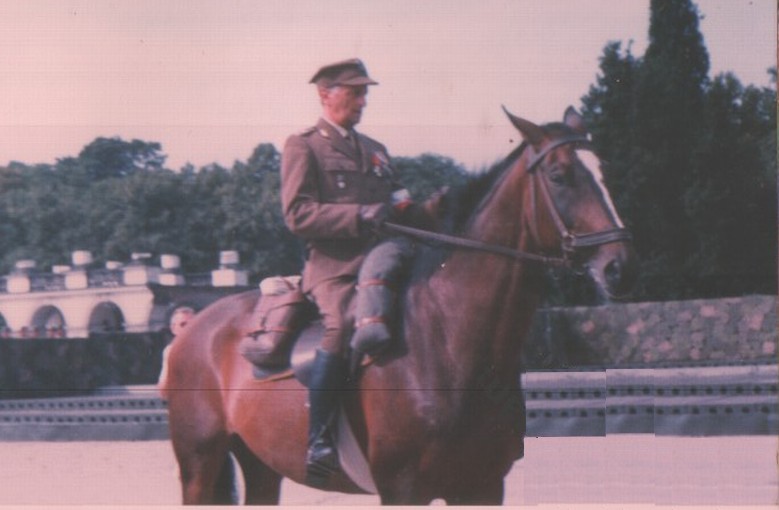 Dziadek_Józef_na_koniu - roboczy